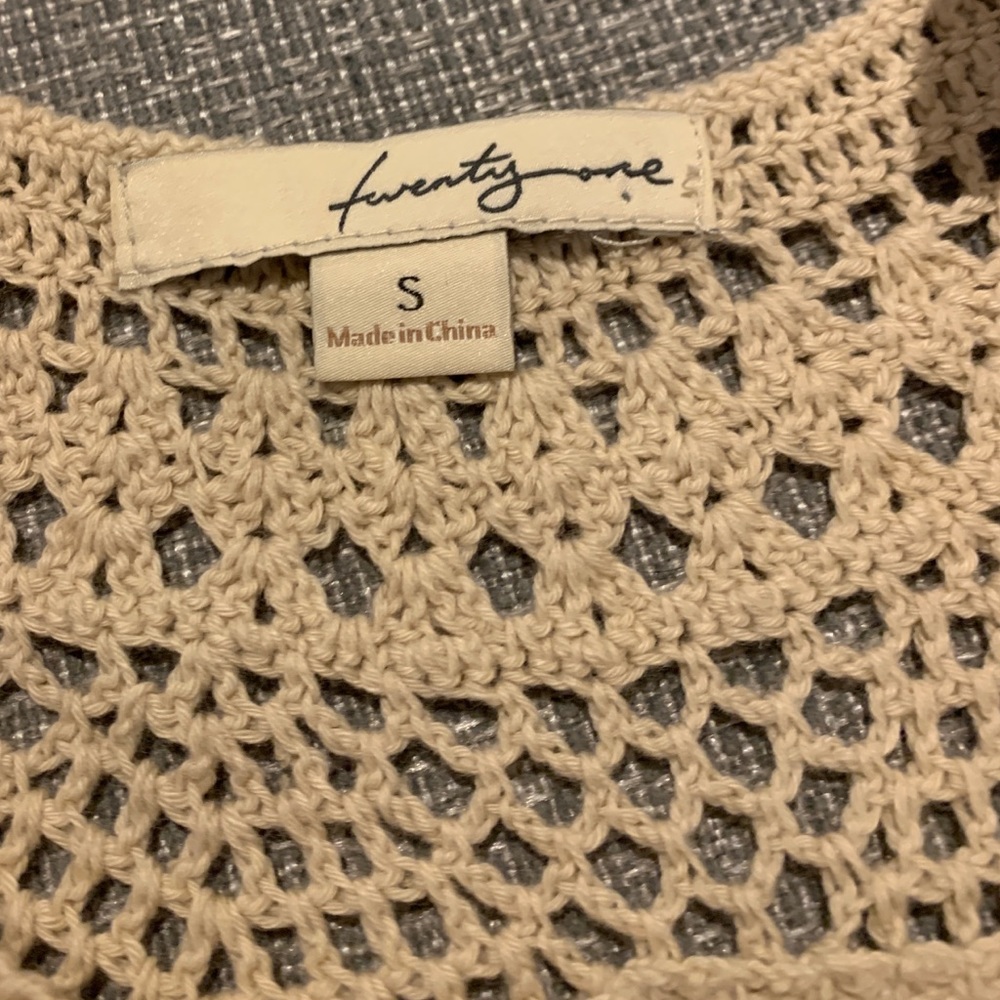 Crochet Top - Picture 4 of 4